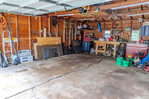421 S 18th Street S, Moorhead, MN 56560
