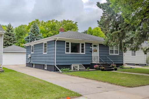 421 S 18th Street S, Moorhead, MN 56560