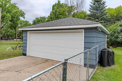 421 S 18th Street S, Moorhead, MN 56560