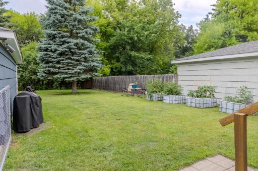 421 S 18th Street S, Moorhead, MN 56560