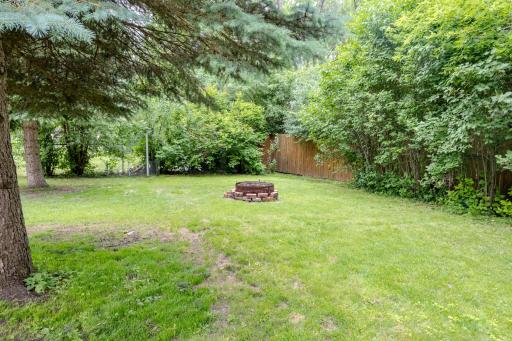 421 S 18th Street S, Moorhead, MN 56560