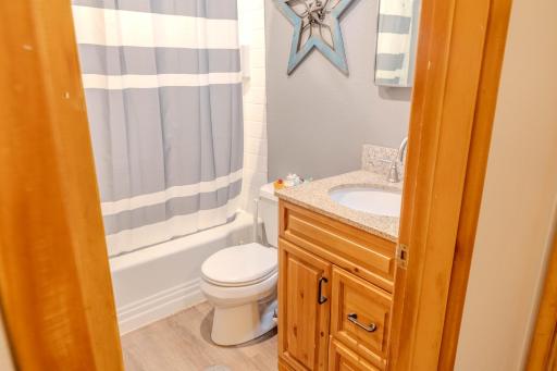 421 S 18th Street S, Moorhead, MN 56560