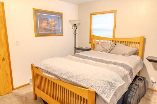 421 S 18th Street S, Moorhead, MN 56560