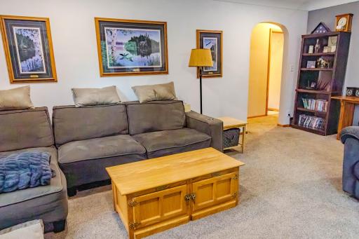 421 S 18th Street S, Moorhead, MN 56560