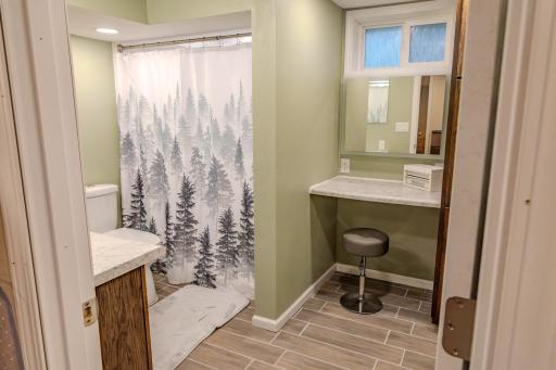 421 S 18th Street S, Moorhead, MN 56560