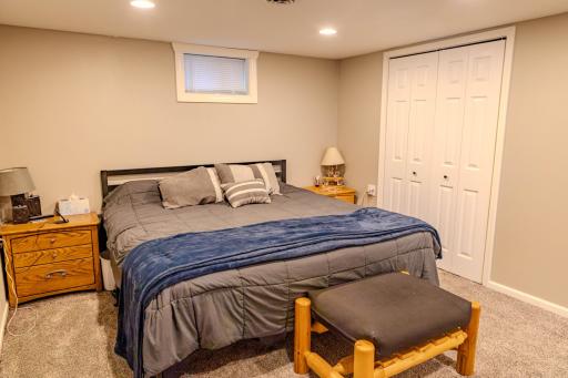 421 S 18th Street S, Moorhead, MN 56560