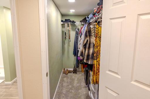 421 S 18th Street S, Moorhead, MN 56560
