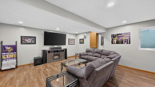 522 Brook Avenue, Saint Charles, MN 55972