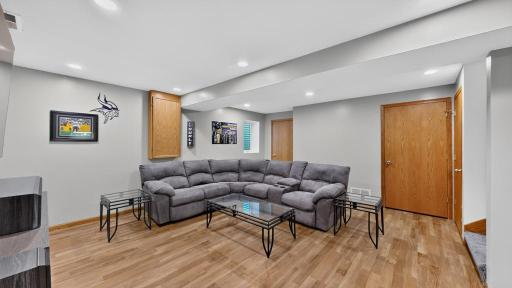 522 Brook Avenue, Saint Charles, MN 55972