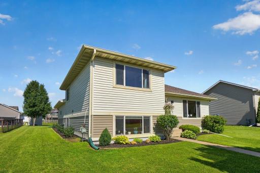 522 Brook Avenue, Saint Charles, MN 55972