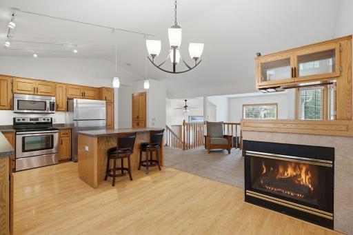 1222 Fallbrook Lane, Woodbury, MN 55125