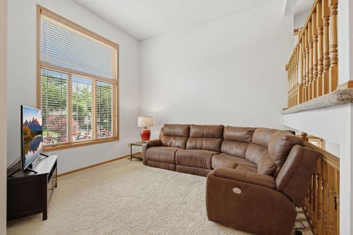 1222 Fallbrook Lane, Woodbury, MN 55125