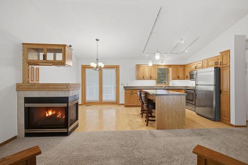 1222 Fallbrook Lane, Woodbury, MN 55125