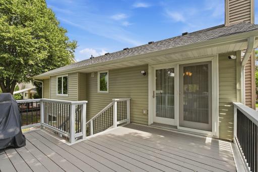 1222 Fallbrook Lane, Woodbury, MN 55125