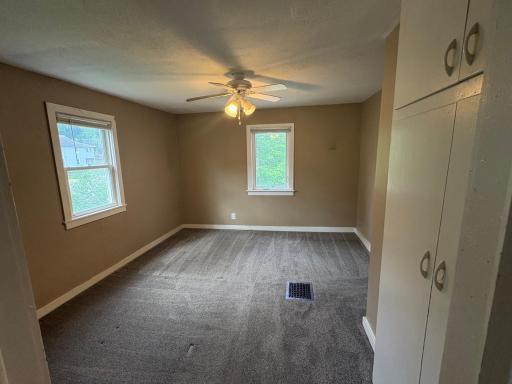 907 2nd Avenue NW, Faribault, MN 55021