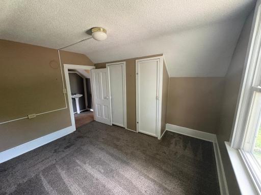 907 2nd Avenue NW, Faribault, MN 55021