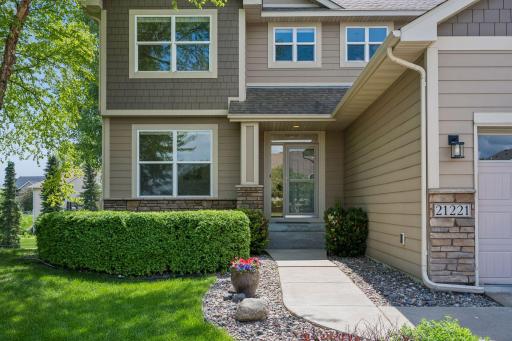 21221 Foxtail Lane, Rogers, MN 55374