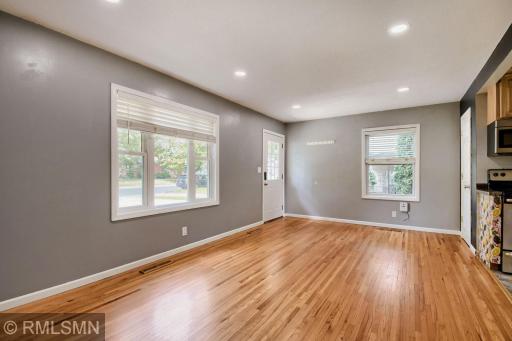 911 5th Street W, Hastings, MN 55033
