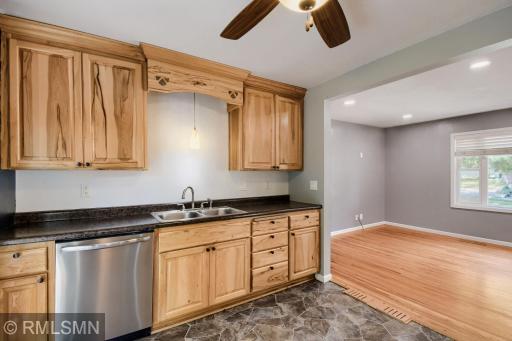 911 5th Street W, Hastings, MN 55033