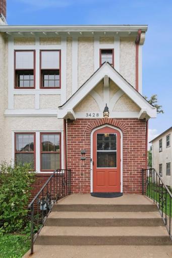 3428 Hennepin Avenue S, Minneapolis, MN 55408