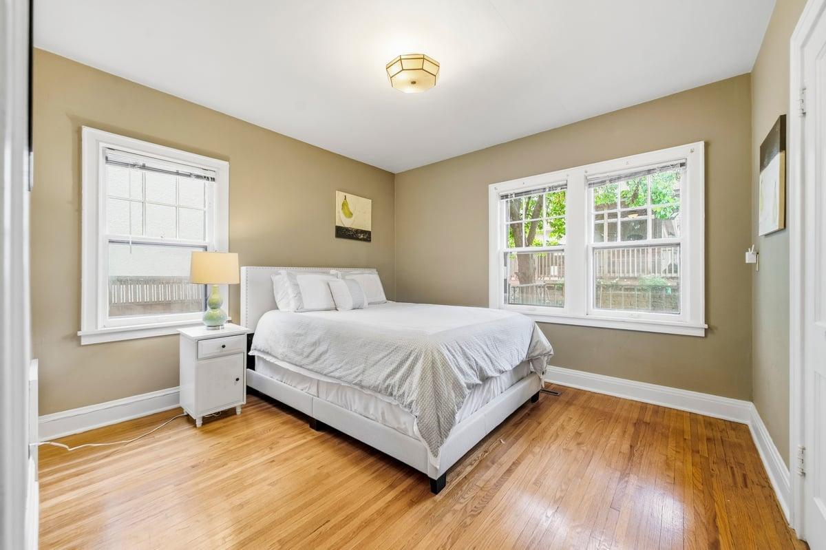 3428 Hennepin-5.jpg
