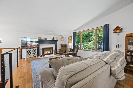 18-web-or-mls-11825 44th Ave N-245.jpg