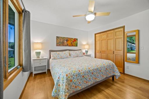 35-web-or-mls-11825 44th Ave N-355.jpg