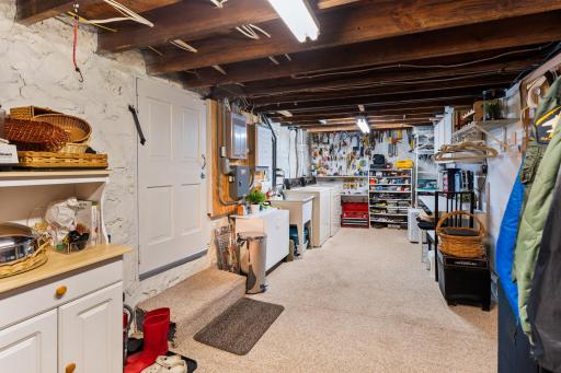 615 W 6th Street, Duluth, MN 55806