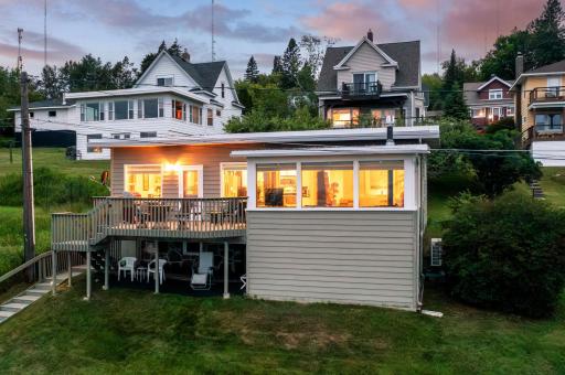 615 W 6th Street, Duluth, MN 55806