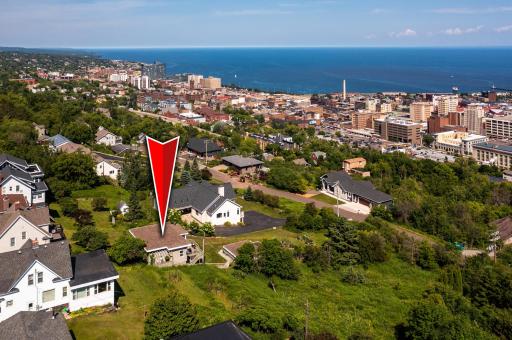 615 W 6th Street, Duluth, MN 55806