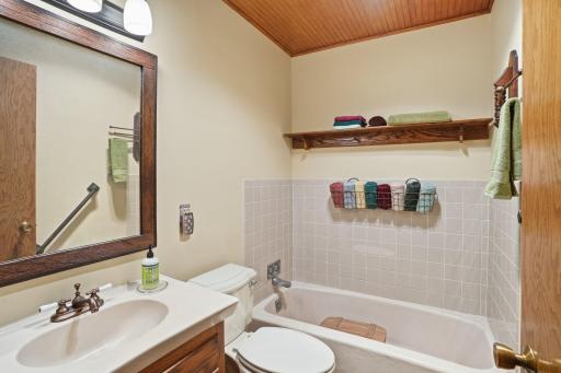 3225 180th Street, Lester Prairie, MN 55354