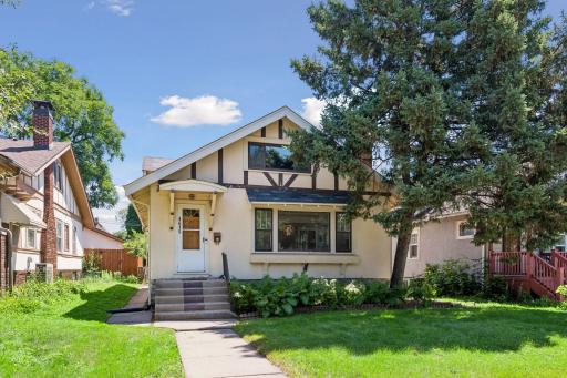 Welcome 4615 Portland the perfect blend of affordable price & choice location.