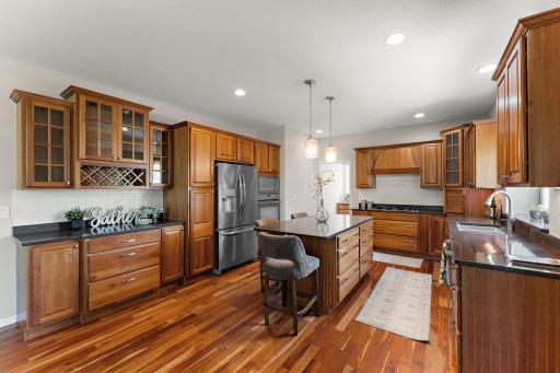 61-web-or-mls-UAV Vision Media Real Estate Photography (33).jpg