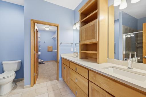 8117 Xerxes Circle, Bloomington, MN 55431