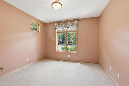 8117 Xerxes Circle, Bloomington, MN 55431