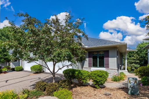 8117 Xerxes Circle, Bloomington, MN 55431