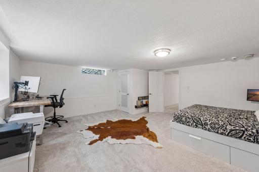 91 Mid Oaks Lane, Saint Paul, MN 55113
