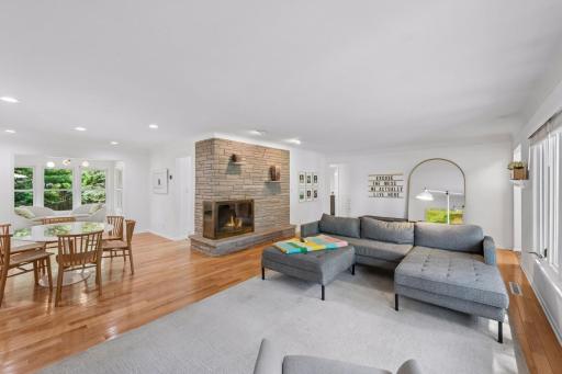 91 Mid Oaks Lane, Saint Paul, MN 55113