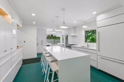 91 Mid Oaks Lane, Saint Paul, MN 55113