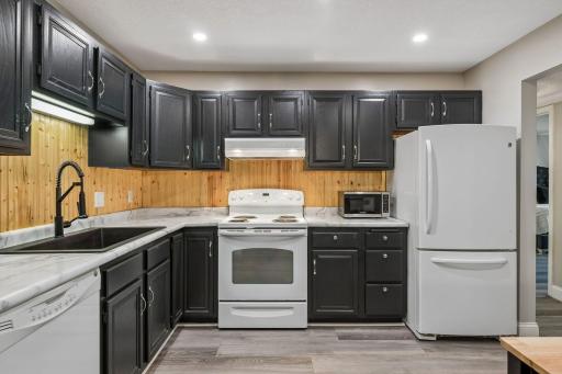 10540 43rd Avenue N, 103, Minneapolis, MN 55442