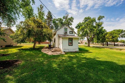 212 Canning Street E, Hendrum, MN 56550