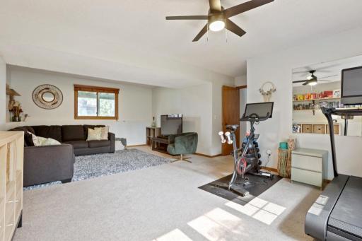 20615 Jaguar Avenue, Lakeville, MN 55044