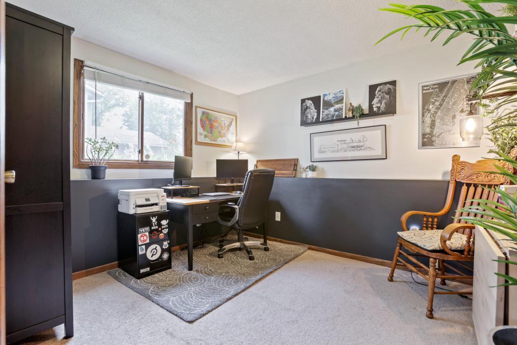 Bedroom 3 (Office)