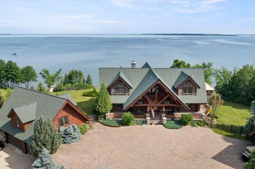 7127 Forestview Road NW, Walker, MN 56484
