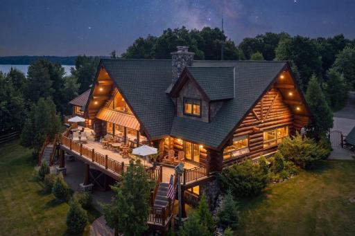 7127 Forestview Road NW, Walker, MN 56484