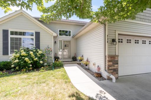 734 7th Street N, Montrose, MN 55363