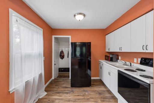 2924 Blackstone Avenue, Saint Louis Park, MN 55416