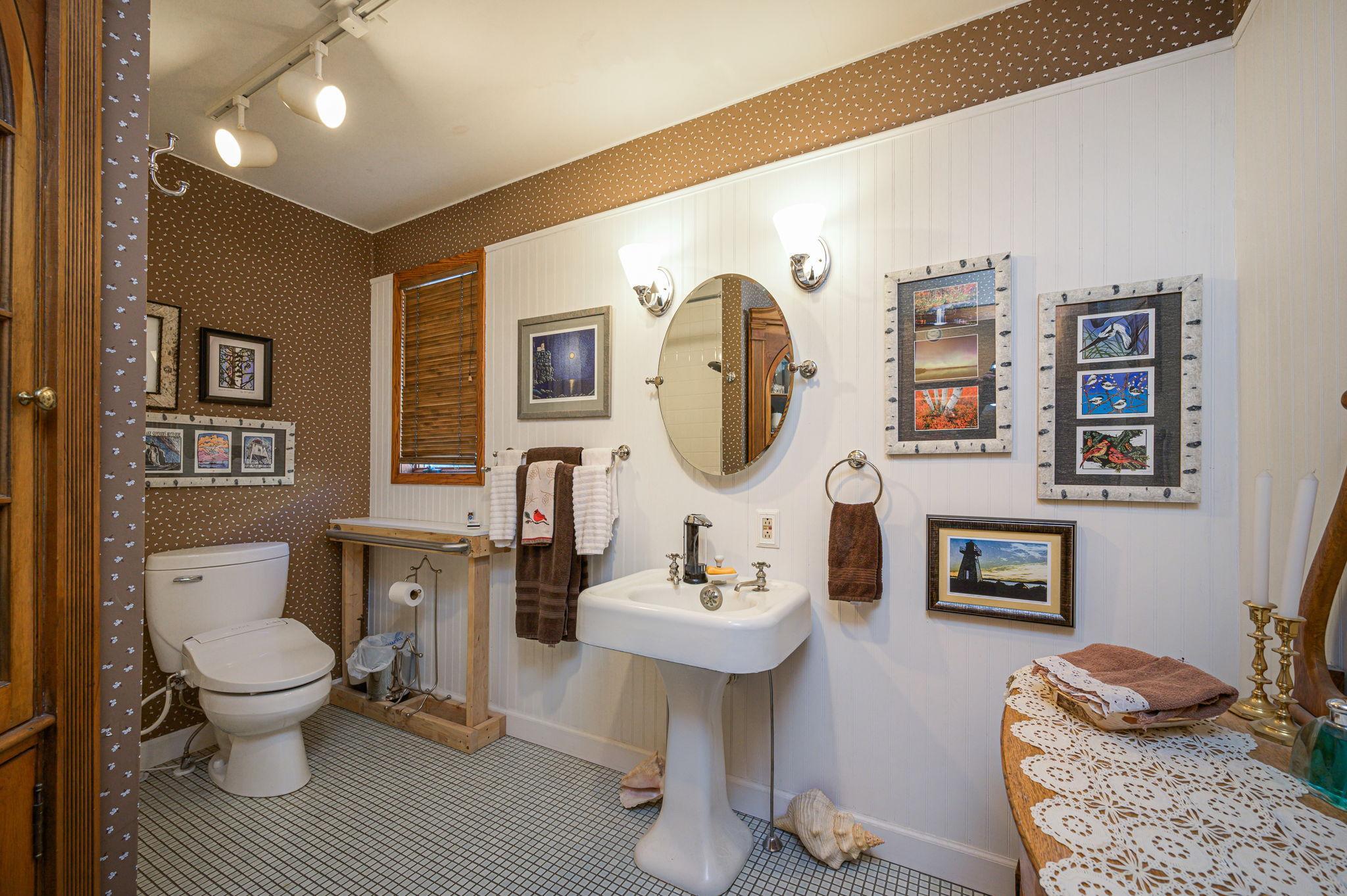 418 Forest St Fairmont MN-24.jpg