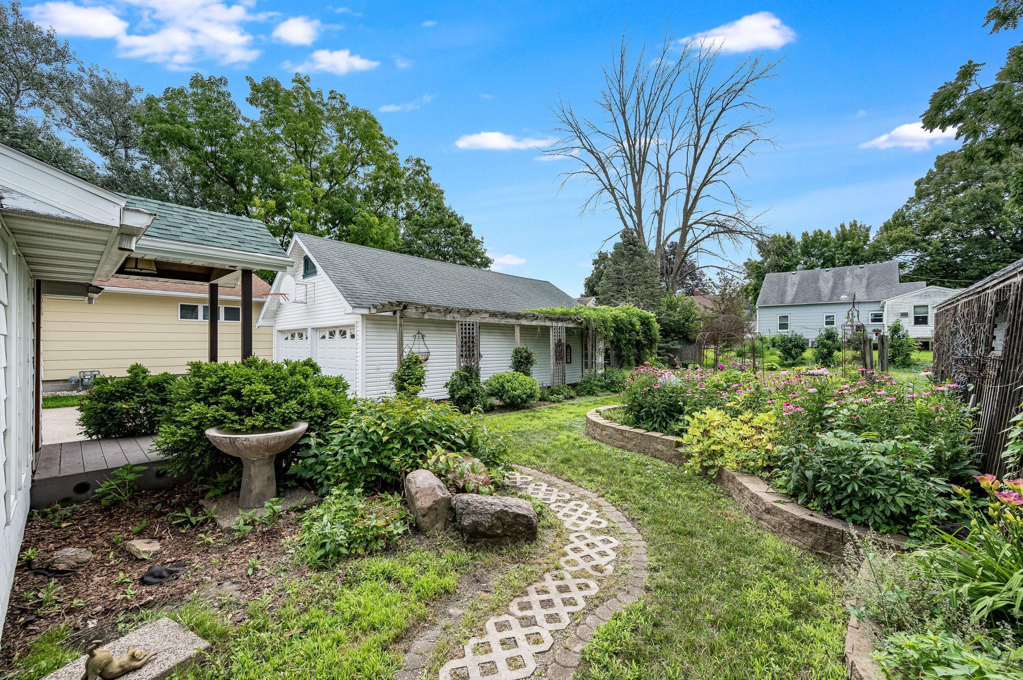 418 Forest St Fairmont MN-08.jpg