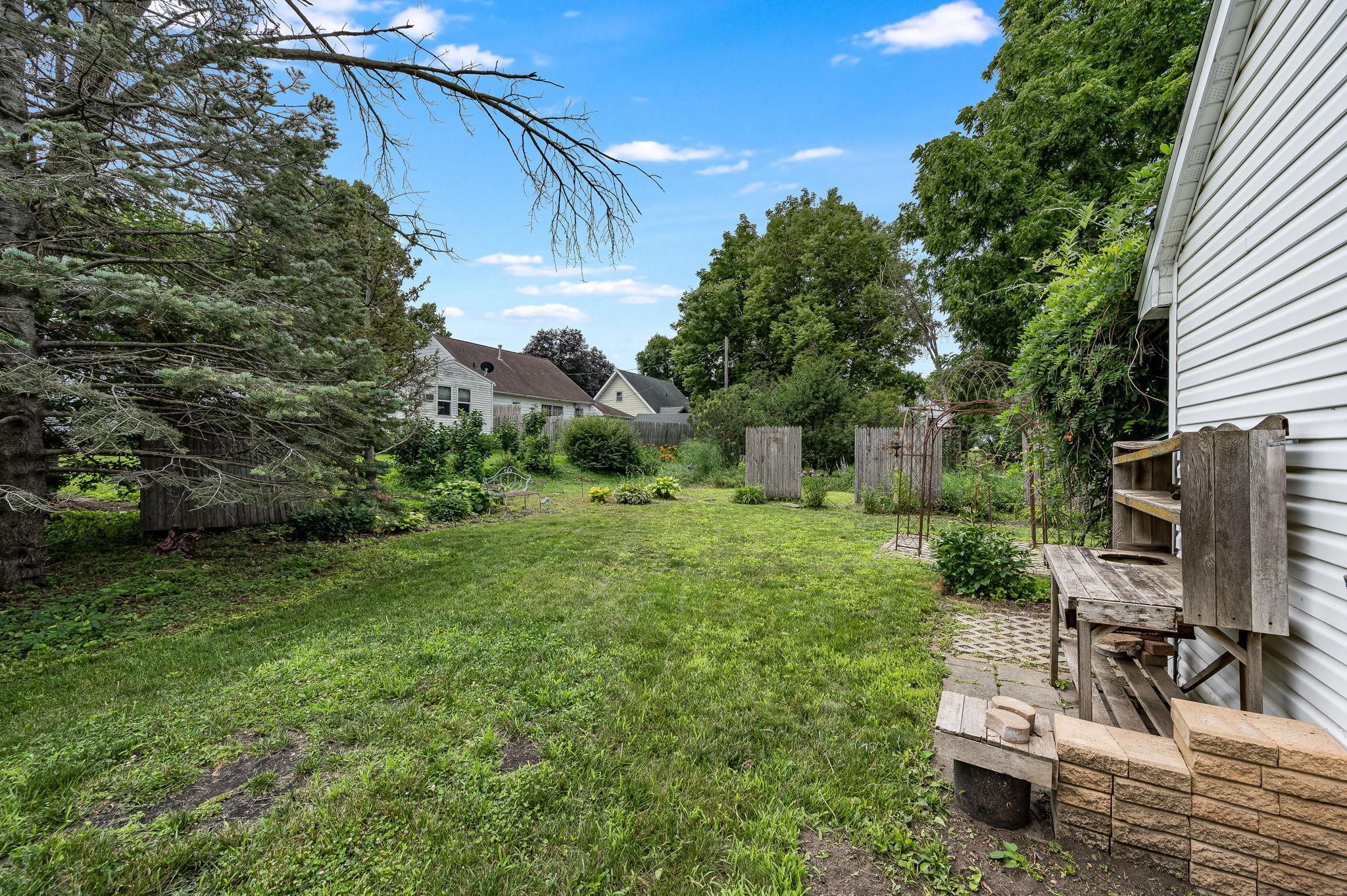 418 Forest St Fairmont MN-10.jpg